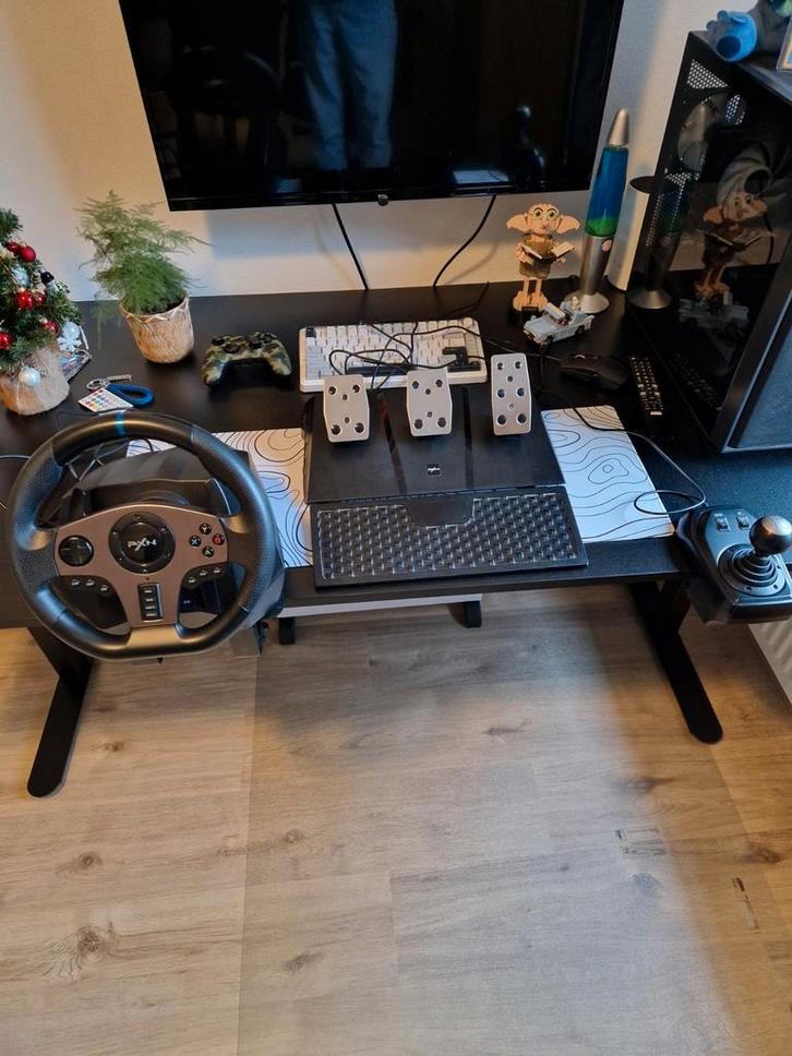 Te koop pxn v9 stuur, Spelcomputers en Games, Games | Pc, Zo goed als nieuw, 1 speler, Vanaf 3 jaar, Ophalen