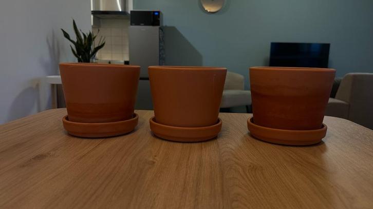 IKEA BRUNBÄR Bloempotten met schotel 12 cm (Terracotta), Tuin en Terras, Bloempotten, Gebruikt, Aardewerk, Binnen, Balkon, Tuin