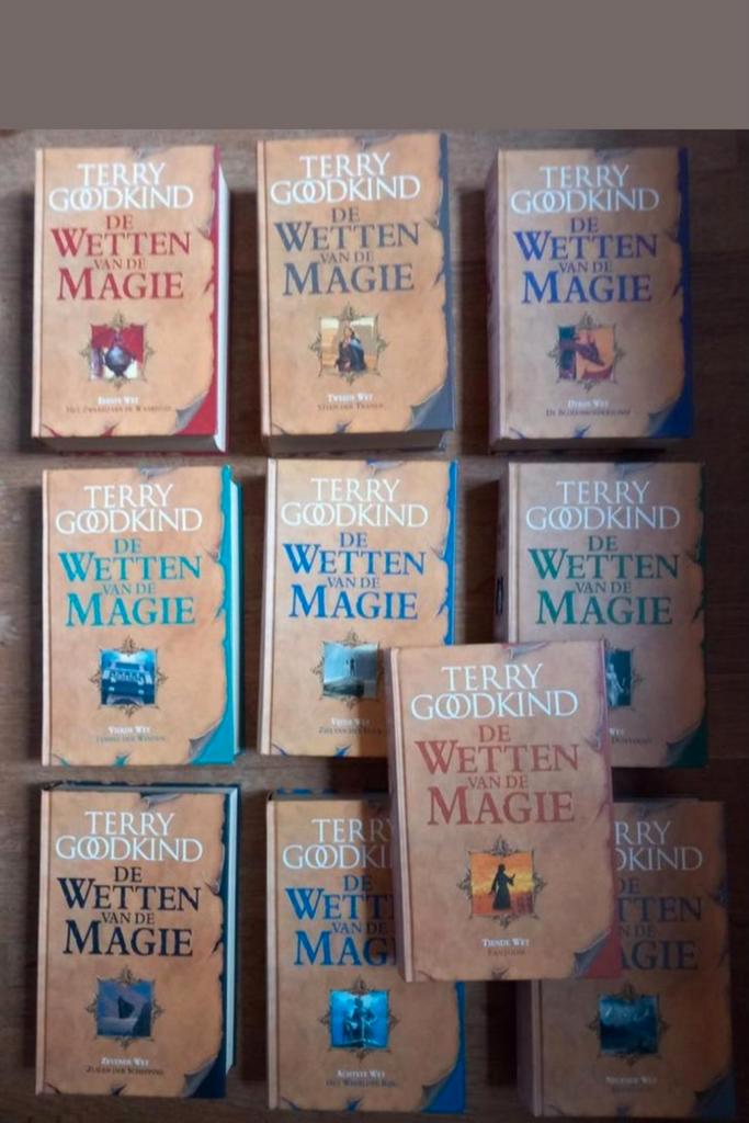 Terry Goodkind - Wetten van de Magie 1-10 HC, Boeken, Fantasy, Gelezen, Ophalen of Verzenden