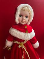 Kerst Pop in Rode Jurk, Ophalen of Verzenden, Zo goed als nieuw, Pop