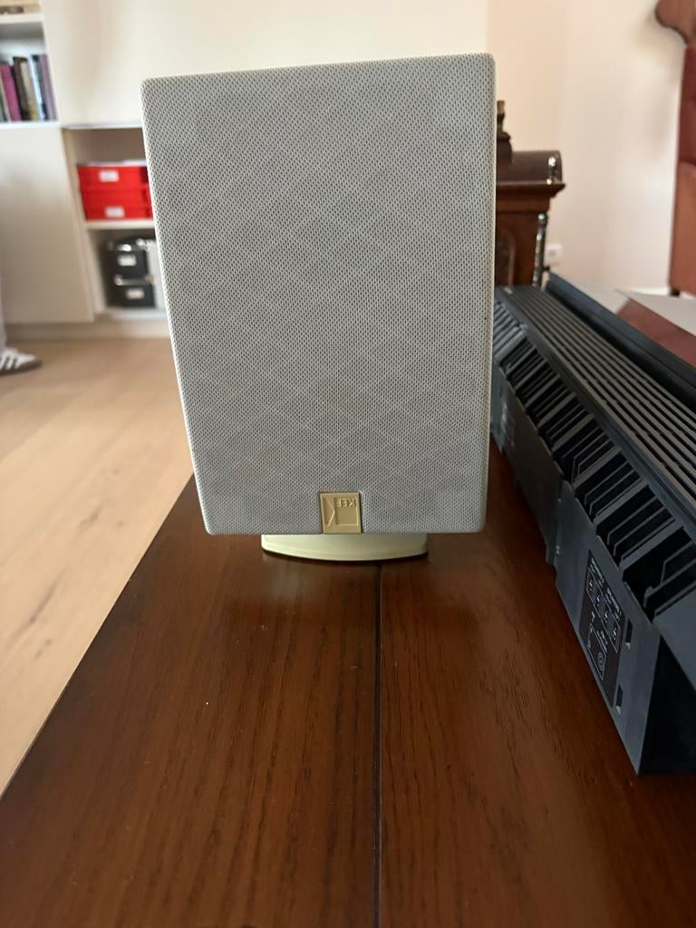KEF Vloerstaande Luidsprekers - Nieuwstaat, Audio, Tv en Foto, Luidsprekers, Zo goed als nieuw, Front, Rear of Stereo speakers