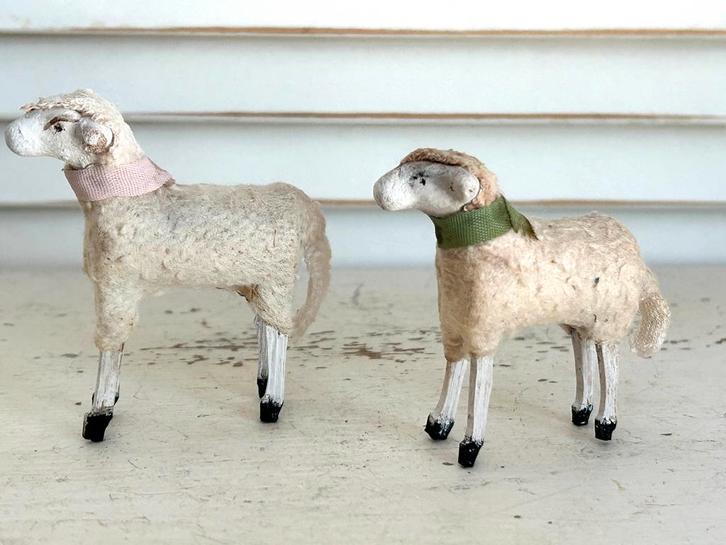 Twee antiek wollen schaapjes  Ertsgebergte kerst, Diversen, Kerst, Ophalen