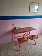 Vintage Kinderbureau met Fluor Details, Huis en Inrichting, Ophalen, Gebruikt