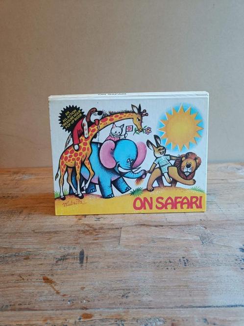 Vintage Popup-boek 'On Safari', Boeken, Kinderboeken | Kleuters, Gelezen, Ophalen of Verzenden