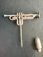 Zilveren broche dasspeld trompet, Antiek en Kunst, Ophalen of Verzenden