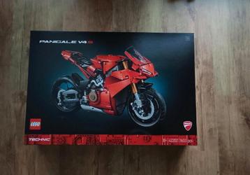 LEGO Technic Ducati Panigale V4 S Motorcycle (42202) – Nieuw beschikbaar voor biedingen