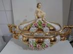 Te koop prachtige schaal van porselijn met putti op deksel, Verzenden, Zo goed als nieuw, Overige typen