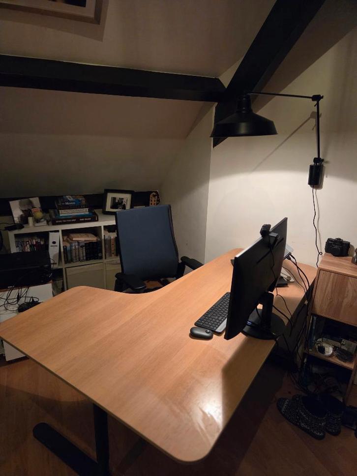 Hoekbureau Bekant Ikea, Huis en Inrichting, Bureaus, Zo goed als nieuw, Bureau, Ophalen