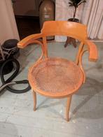 6 Thonet stoelen met kapotte zitting, Ophalen