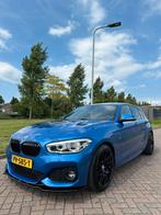 BMW 1-Serie 118i 136pk Aut 2017 Blauw, Alcantara, Origineel Nederlands, 650 kg, 19 km/l