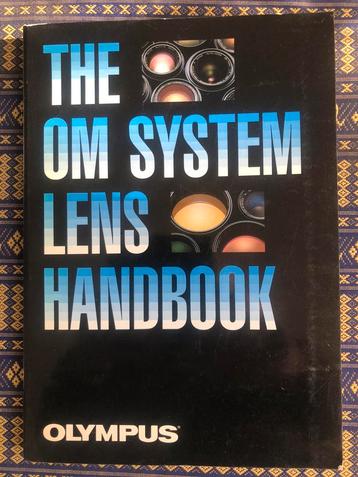 The OM System Lens Handbook beschikbaar voor biedingen