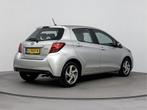 Toyota Yaris 1.5 Hybrid Trend Bi-Tone Limited | Parkeercamer, 12 maanden, Gebruikt, Euro 6, 4 cilinders
