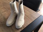 Chelsea boots off white, Kleding | Dames, Schoenen, Beige, Lage of Enkellaarzen, Ophalen of Verzenden, Zo goed als nieuw