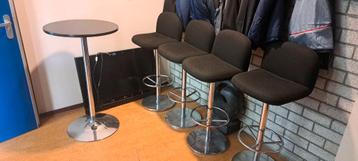 set barkrukken met staantafel beschikbaar voor biedingen
