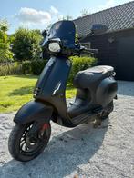 Vespa Sprint, Fietsen en Brommers, Brommers | Vespa, Ophalen, Overige modellen, Maximaal 45 km/u, Zo goed als nieuw
