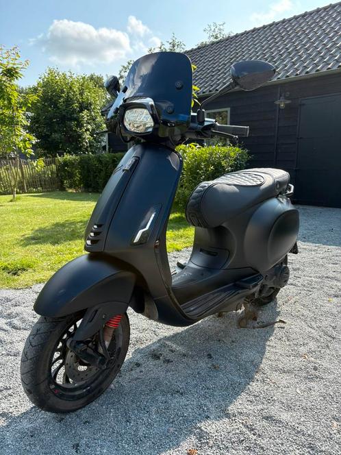Vespa Sprint, Fietsen en Brommers, Brommers | Vespa, Zo goed als nieuw, Overige modellen, Maximaal 45 km/u, Ophalen