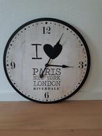Klok Riverdale Paris, New York, London, Huis en Inrichting, Woonaccessoires | Klokken, Ophalen of Verzenden, Zo goed als nieuw