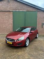 Volvo V60 1.6 T4 Summum /AUTOMAAT/TREKHAAK/GOED ONDERHOUDEN, 74 €/maand, Zwart, 4 cilinders, 179 pk