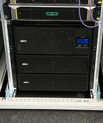 APC Smart-UPS SRT6 6kva, Computers en Software, Noodvoedingen (UPS), Ophalen, Zo goed als nieuw