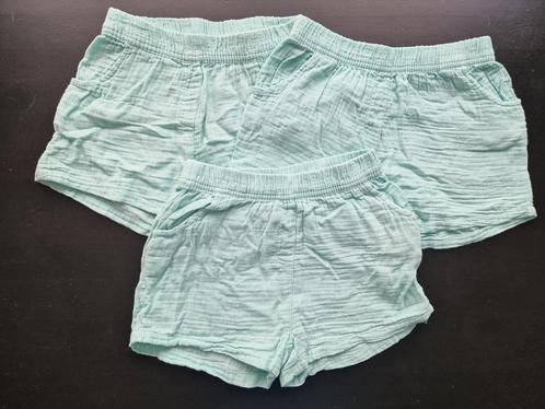 Mintgroene korte broekjes, 3 stuks- maat122, Kinderen en Baby's, Kinderkleding | Maat 122, Gebruikt, Jongen of Meisje, Broek, Ophalen of Verzenden
