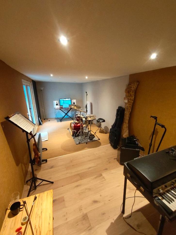 BASLES, Diensten en Vakmensen, Muziekles en Zangles, Snaarinstrumenten, Privéles