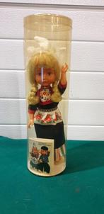 -	Kledendrachtpop meisje peter fingerindike vintage, Ophalen of Verzenden, 'T Olde Gre-j, Info@toldegrej.nl, Endepoelstraat 20f Didam