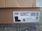 UGG maat 36 classic short spill seam, Kleding | Dames, Ophalen, UGG, Zwart, Gedragen