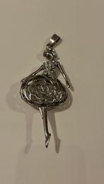 Zilverkleurig hangertje met dame, Overige materialen, Overige voorstellingen, Nieuw, Ophalen of Verzenden
