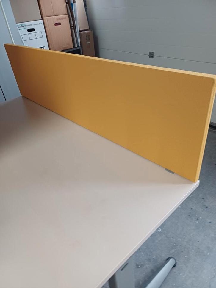 Bureau Scheidingswand Geel (7 stuks) 160x40, Huis en Inrichting, Bureaus, Gebruikt, Bureau, Ophalen