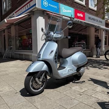 Vespa GTS 300 Grigio G01 – 29/7/2022 – 5885 km - Akrapovic beschikbaar voor biedingen