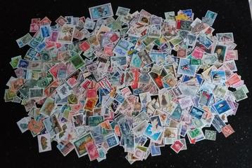 1000 ZEGELS WERELD GESTEMPELS beschikbaar voor biedingen
