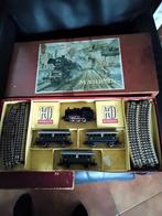 Märklin 800 Treinset met CM800 en 327.1in rode doos, Hobby en Vrije tijd, Modeltreinen | H0, Wisselstroom, Ophalen of Verzenden
