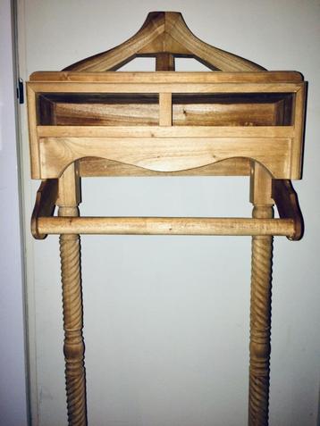Teak houten dressboy van H.S. Meubelen (H120cm) beschikbaar voor biedingen