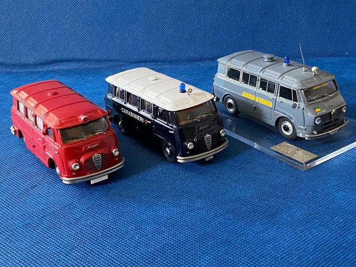 Alfa Romeo Fourgone Romeo2 en F12, Hobby en Vrije tijd, Modelauto's | 1:43, Zo goed als nieuw, Auto, Overige merken, Ophalen of Verzenden