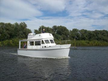 Winterdekzeil voor motorboot 9 m met flybridge in 2 delen beschikbaar voor biedingen
