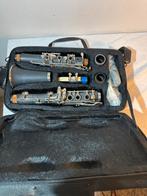 Klarinet te koop, Ophalen of Verzenden, Gebruikt, Bes-trompet, Met koffer