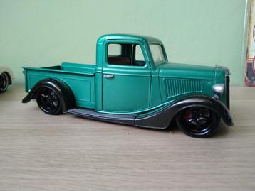 1936 Ford V8 Pick up Custom 1:18 Mira / Solido beschikbaar voor biedingen