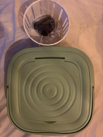 Opvouwbare Mini Wasmachine & Droger beschikbaar voor biedingen