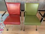 2 eetkamerstoelen op wieltjes, Ophalen, Gebruikt, Rood, Twee