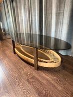 Vintage salontafel met rookglas en rotan hout, Huis en Inrichting, Tafels | Salontafels, Ophalen, 100 tot 150 cm, 50 tot 100 cm