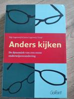 N. Lagerweij - Anders kijken, Ophalen of Verzenden, Zo goed als nieuw, N. Lagerweij; J. Lagerweij-Voogt