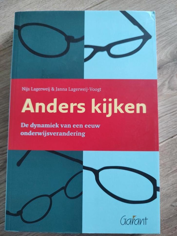 N. Lagerweij - Anders kijken, Boeken, Studieboeken en Cursussen, Zo goed als nieuw, Ophalen of Verzenden