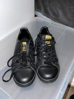 Adidas Stan Smith Zwart/Goud - UK size 5, Kleding | Dames, Ophalen of Verzenden, Gedragen, Zwart