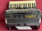 Paganini accordeon . 72 bas . 3 korig .Met koffer ., Muziek en Instrumenten, Accordeons, Overige merken, Gebruikt, 72-bas, Met riemen