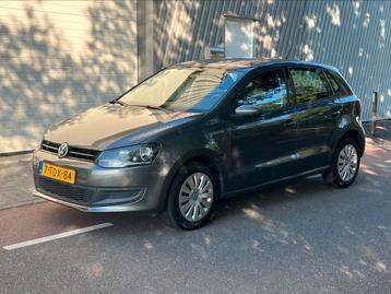Volkswagen Polo 1.2 TSI 66KW 2014 Grijs beschikbaar voor biedingen