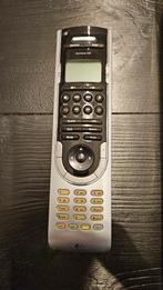 Logitech Harmony universele agstandsbediening, Audio, Tv en Foto, Afstandsbedieningen, Universeel, Zo goed als nieuw, Met display