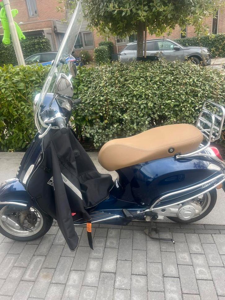Mooie Vespa Scooter te Koop!, Fietsen en Brommers, Scooters | Vespa, Zo goed als nieuw, Overige modellen, Maximaal 45 km/u, Benzine