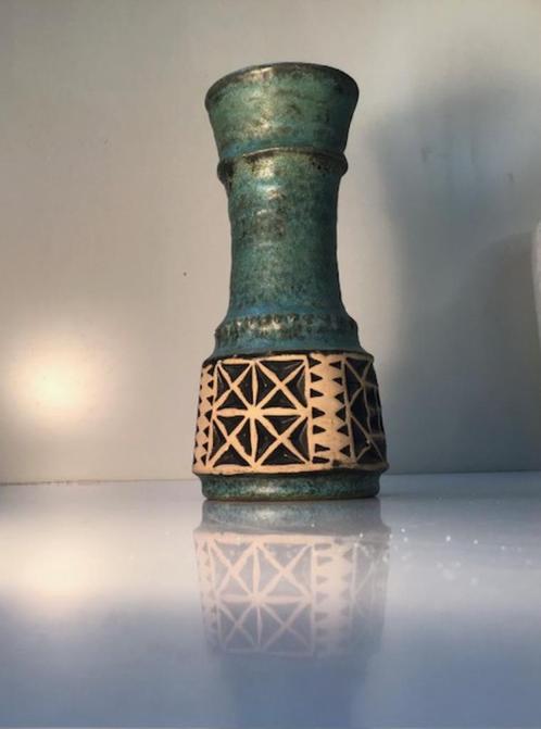 Prachtige vintage keramiek vaas het merk Jasba, Huis en Inrichting, Woonaccessoires | Vazen, Zo goed als nieuw, Groen, Minder dan 50 cm