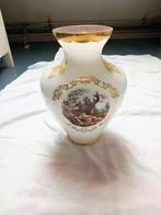 te koop vaas opaalglas, Antiek en Kunst, Antiek | Vazen, Ophalen