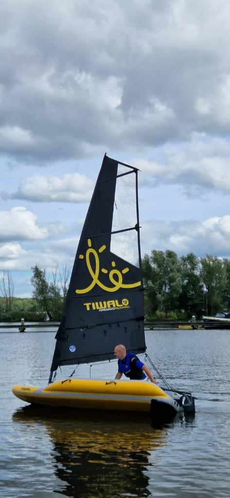 Tiwal 2L, Watersport en Boten, Open zeilboten, Zo goed als nieuw, Overige typen, 3 tot 6 meter, Overige materialen, Geen motor